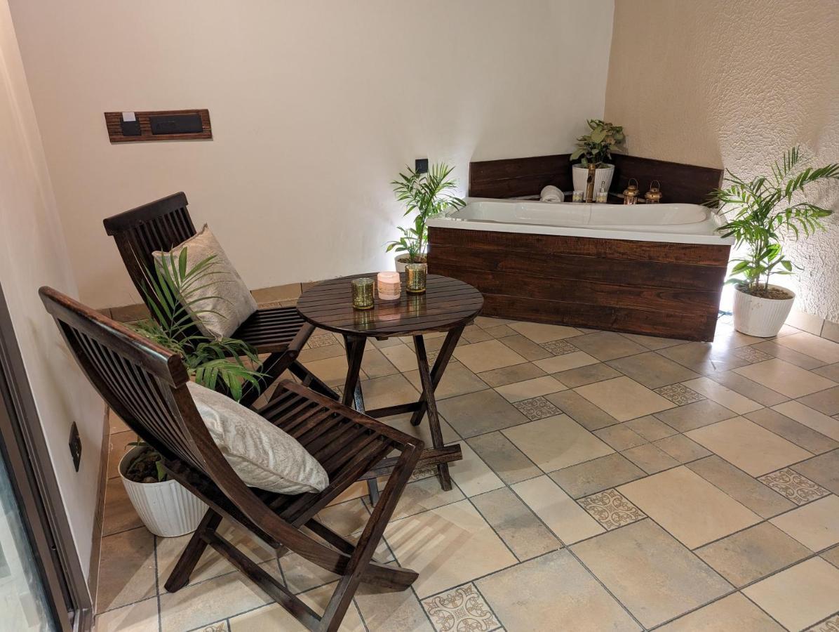 Cape House Hotel Амритсар Екстериор снимка